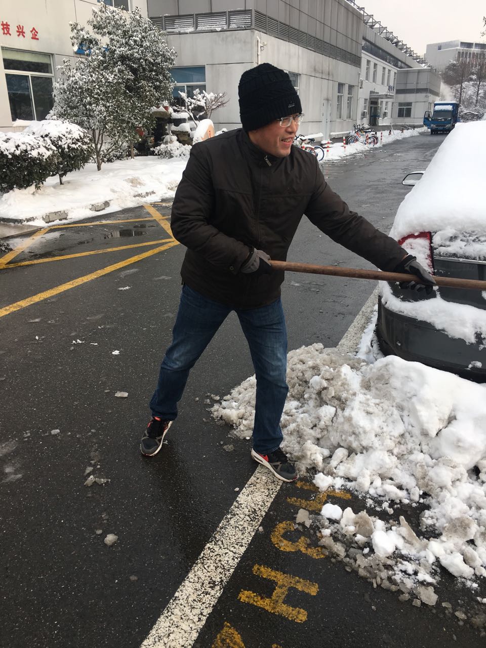 暴雪過(guò)后